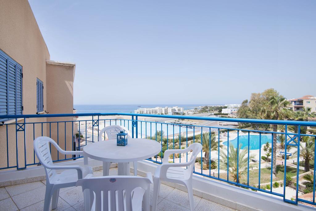 King'S Palace Apartment Paphos Buitenkant foto