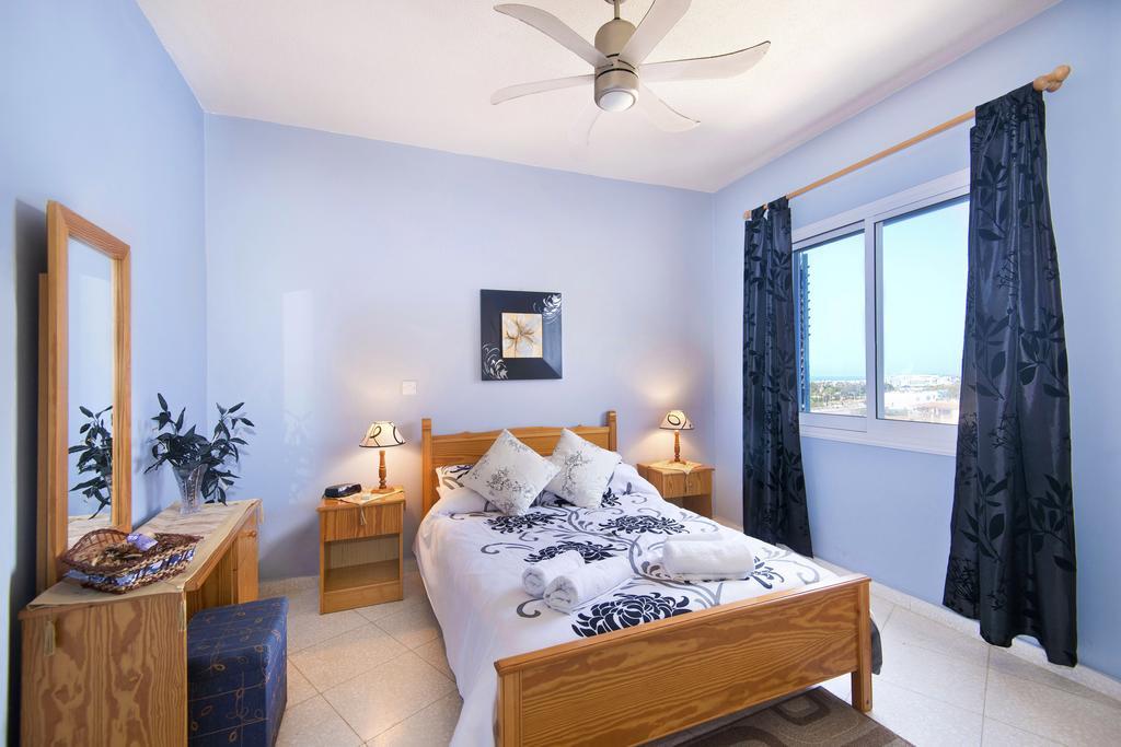 King'S Palace Apartment Paphos Buitenkant foto
